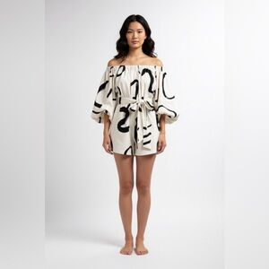 One-Shoulder Cream Two Piece Short Set with Black Abstract Print
